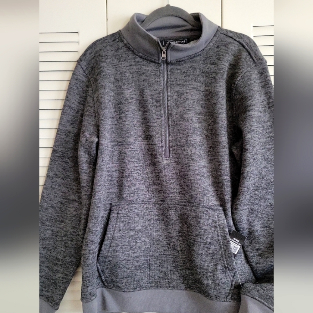 Half zip sweatshirt